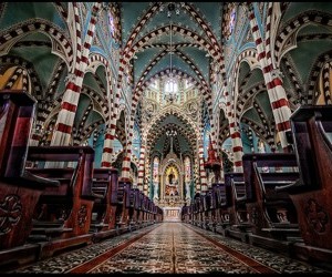 Interior de Nuestra Señora del Carmen  Fuente: www.djibnet.com Foto por szeke